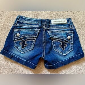 Rock Revival Johanna shorts size 27
